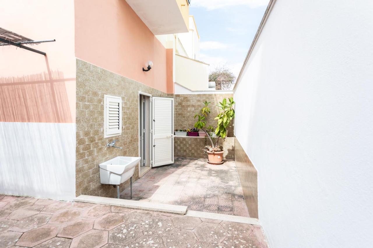 Villetta Bianca Sulla Spiaggia - Apulia Home Gallipoli Εξωτερικό φωτογραφία