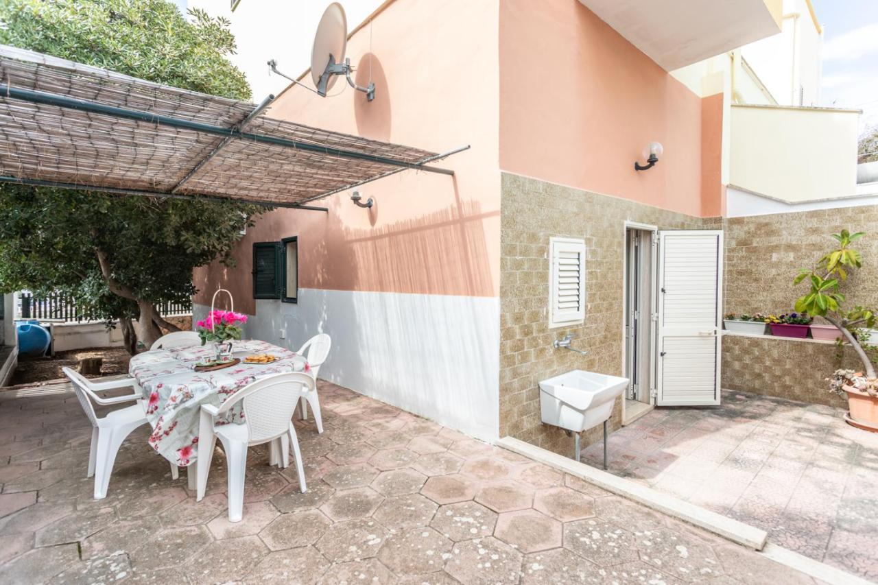 Villetta Bianca Sulla Spiaggia - Apulia Home Gallipoli Εξωτερικό φωτογραφία